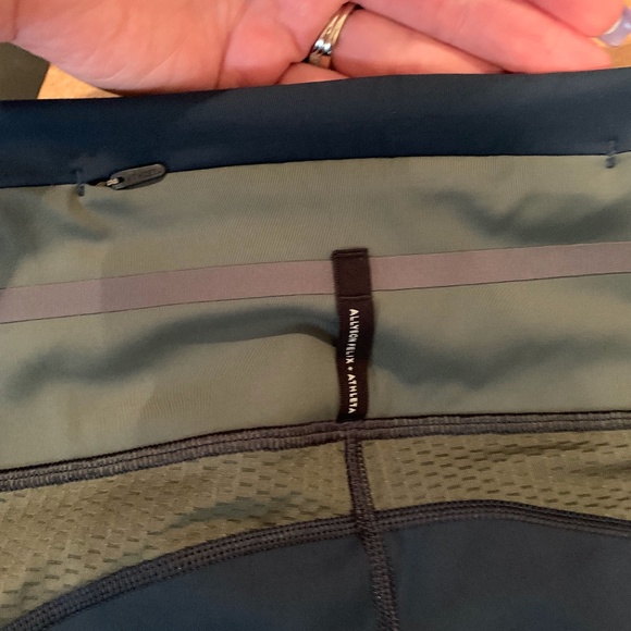 Allyson Felix Athleta Legend Mesh 7/8 Tight L NWT - Picture 8 of 9